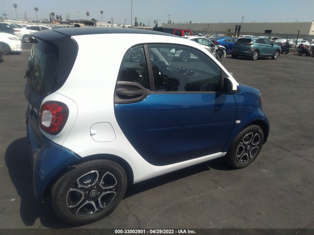 2017 Smart Fortwo, VIN: WMEFJ5DA0HK172442