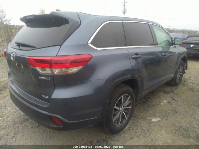 2018 Toyota Highlander, VIN: 5TDJGRFH0JS040451
