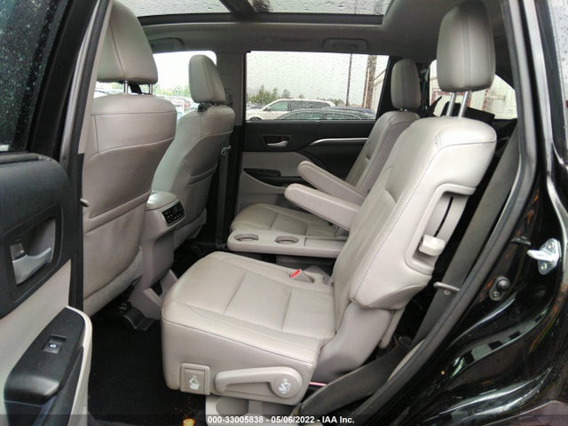 2017 Toyota Highlander, VIN: 5TDDGRFH8HS032492