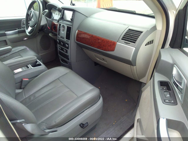 2A8HR54P08R817055 Chrysler Town & Country Touring