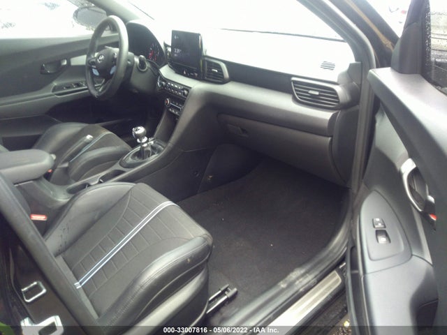 2021 Hyundai Veloster, VIN: KMHT36AHXMU009181