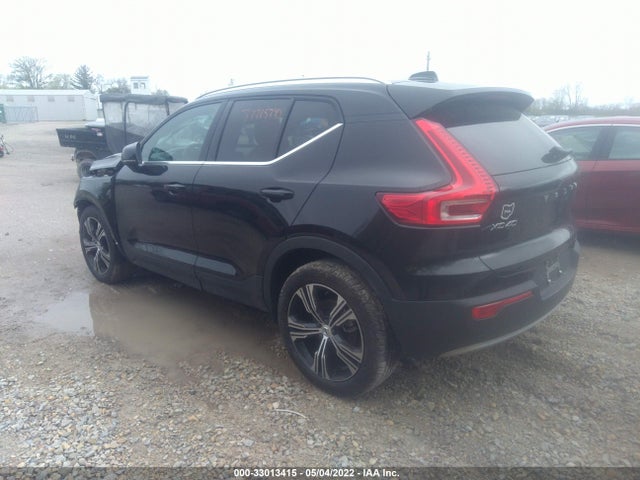 2022 Volvo XC40, VIN: YV4162UL1N2662147