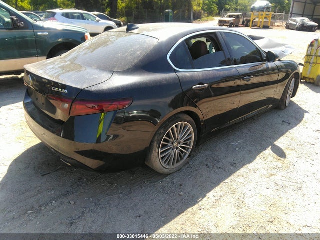 2017 Alfa Romeo Giulia, VIN: ZARFAECN4H7556381