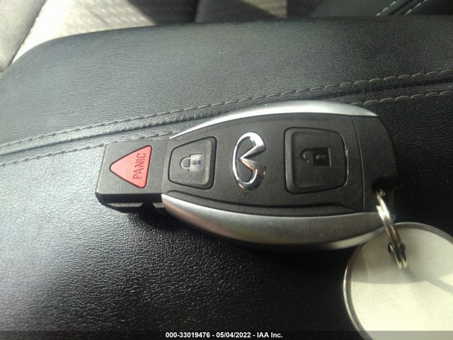 2018 Infiniti QX30, VIN: SJKCH5CP5JA044970