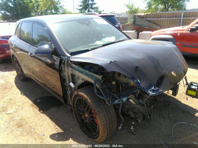 2015 Porsche Cayenne, VIN: WP1AC2A29FLA80606