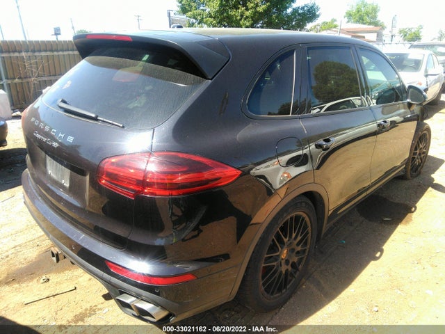 2015 Porsche Cayenne, VIN: WP1AC2A29FLA80606