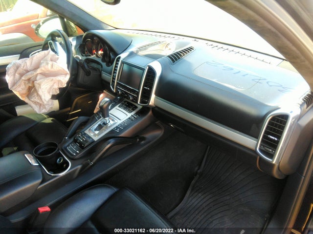 2015 Porsche Cayenne, VIN: WP1AC2A29FLA80606