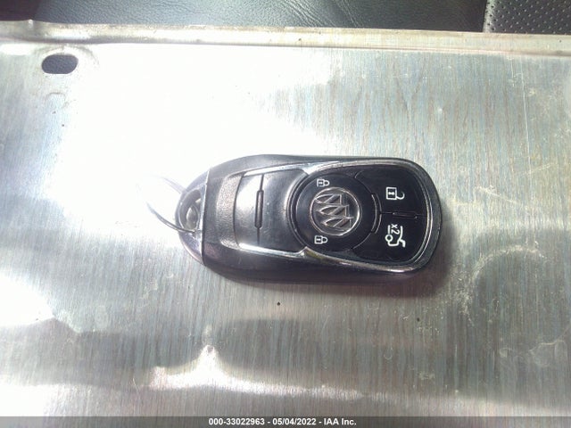 2018 Buick LaCrosse, VIN: 1G4ZP5SZ2JU128533
