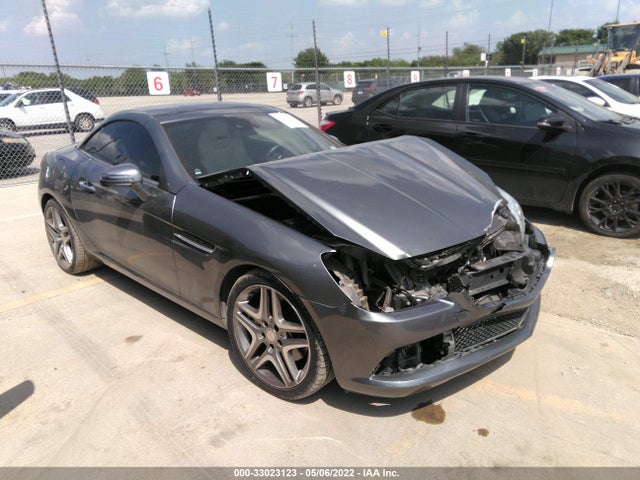 2016 Mercedes-Benz SLK-Class, VIN: WDDPK3JA1GF116189