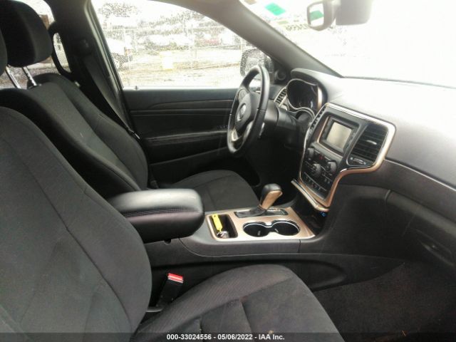 1C4RJFAG5HC646437 Jeep Grand Cherokee Laredo