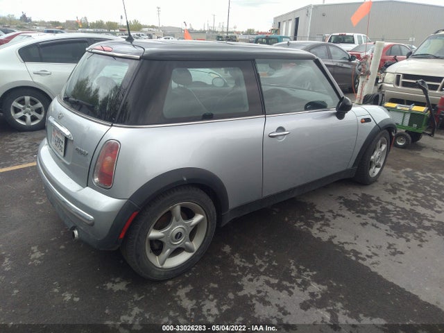 2004 MINI COOPER HARDTOP WMWRC33484TJ59185 Photo 3