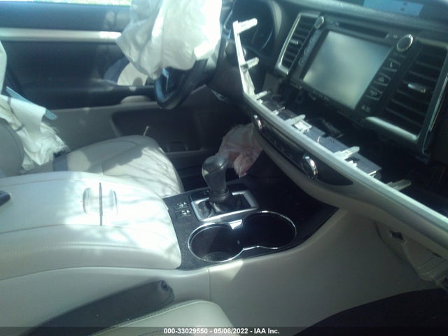 2018 Toyota Highlander, VIN: 5TDJGRFH2JS043075