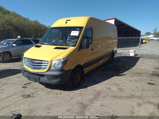 Freightliner Sprinter Cargo Vans 2014 WDYPE8DB4E5851453 Image 2