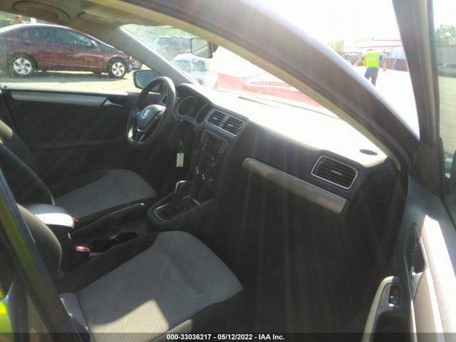 3VW2B7AJ1HM395184 Volkswagen Jetta 1.4t S