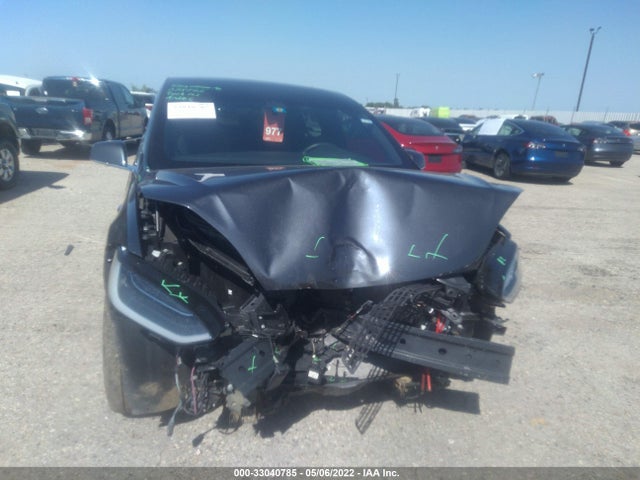 2017 Tesla Model X, VIN: 5YJXCBE24HF075373