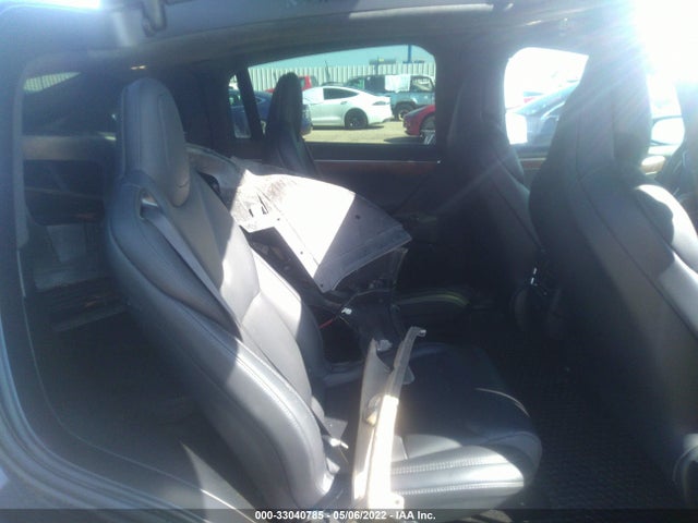 2017 Tesla Model X, VIN: 5YJXCBE24HF075373