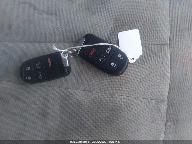 Chrysler 200 Limited 2015 1C3CCCAB5FN537548 Image 3