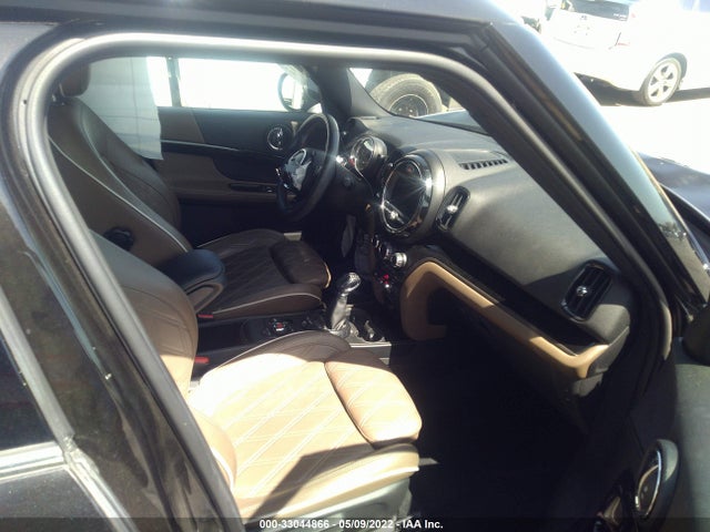 2017 Mini Countryman, VIN: WMZYS7C38H3B62872