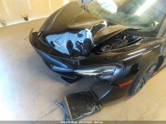 2018 McLaren 570S, VIN: SBM13FAA5JW004637
