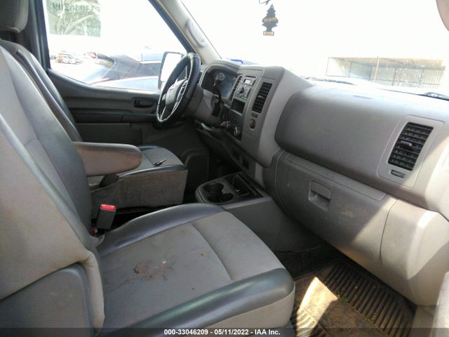 2017 Nissan NV, VIN: 1N6BF0KM9HN808995