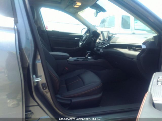 1N4AL4CV1NN339943 Nissan Altima 2.0 Sr