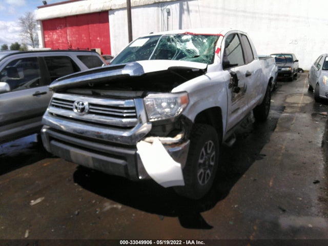 2017 Toyota Tundra, VIN: 5TFUY5F11HX613867