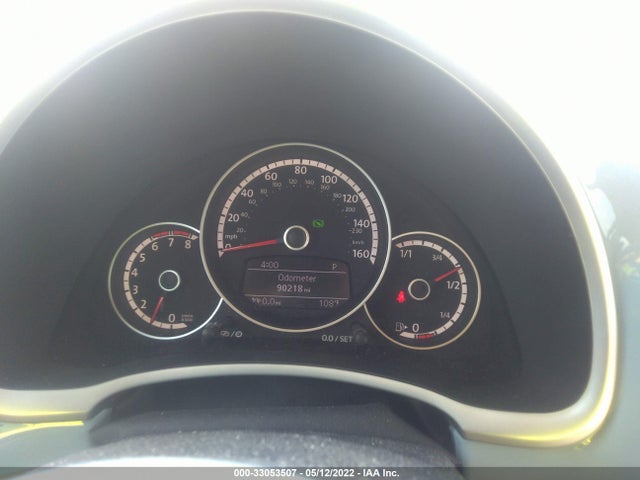 2015 Volkswagen Beetle, VIN: 3VWJ17AT4FM627127