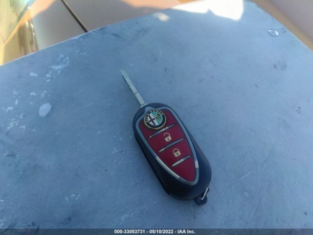 2016 ALFA ROMEO 4C SPIDER ZARBAAB49GM180826 Photo 10