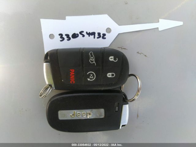 1C4RJEAG0FC137072 Jeep Grand Cherokee Altitude