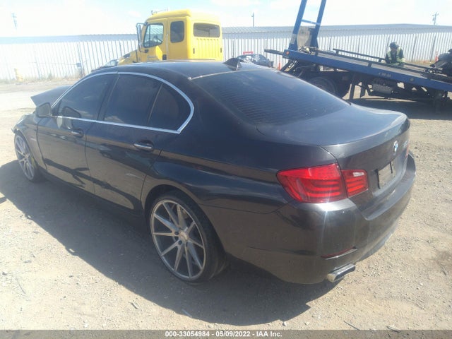 BMW 5 Series 550i 2011 WBAFR9C58BC757111 Image 4