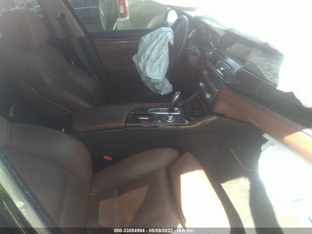 BMW 5 Series 550i 2011 WBAFR9C58BC757111 Image 6