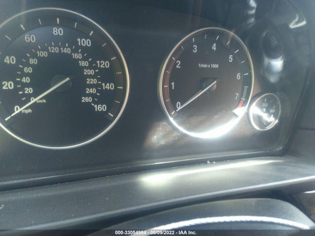BMW 5 Series 550i 2011 WBAFR9C58BC757111 Image 8