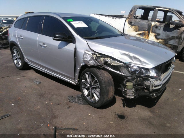 2016 Volvo V60, VIN: YV4612HK1G1015200