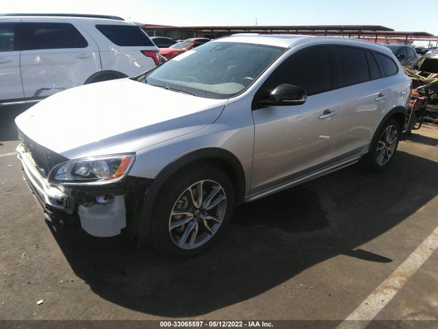 2016 Volvo V60, VIN: YV4612HK1G1015200