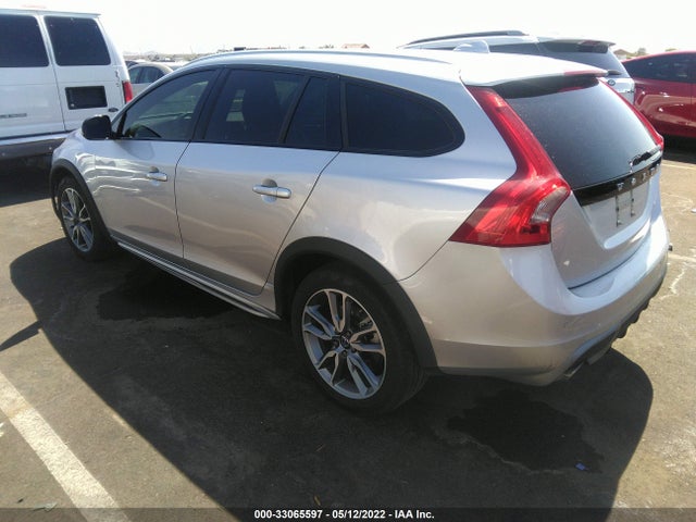 2016 Volvo V60, VIN: YV4612HK1G1015200