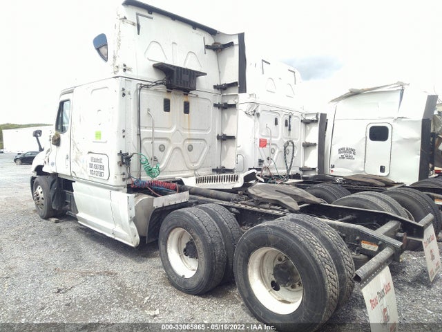2016 FREIGHTLINER CASCADIA 125 VIN: 1FUJGLD51GLGZ4032