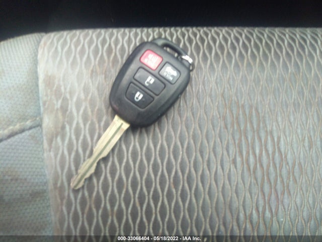 2014 TOYOTA COROLLA VIN: 2T1BPRHE5EC217176