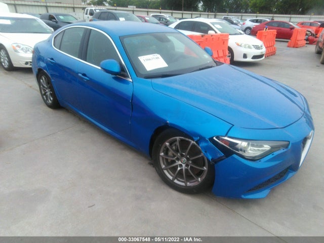 2019 Alfa Romeo Giulia, VIN: ZARFAMAN7K7606744