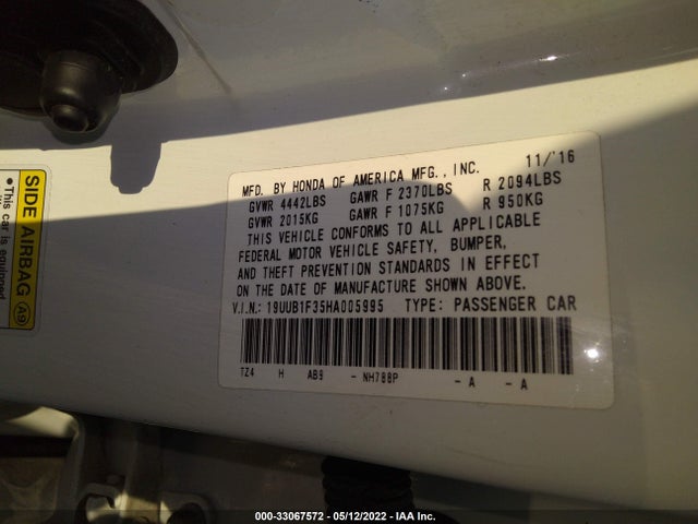 2017 Acura TLX, VIN: 19UUB1F35HA005995