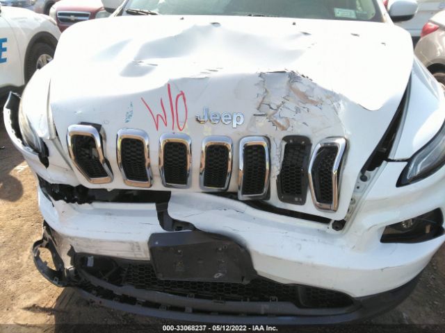 1C4PJMCB2HW665989 Jeep Cherokee Latitude