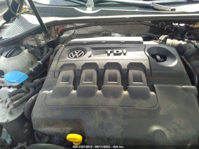 2015 Volkswagen CC, VIN: 1VWCV7A38FC011932