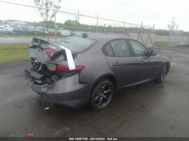 2017 Alfa Romeo Giulia, VIN: ZARFAEEN5H7556550