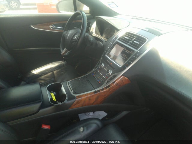 2017 Lincoln MKX, VIN: 2LMPJ6LP8HBL43639