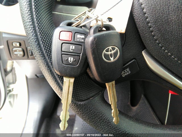 2017 Toyota Corolla, VIN: 5YFBURHE0HP722572