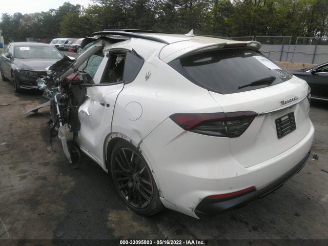 2022 Maserati Levante, VIN: ZN661XUAXNX388032