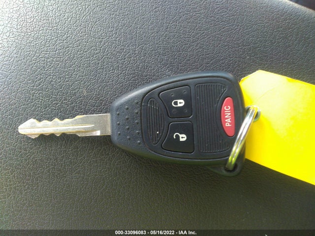 2007 DODGE NITRO SXT VIN: 1D8GU28K37W661602