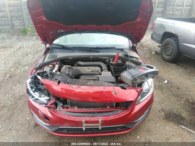2015 Volvo V60, VIN: YV1612SK4F1227187