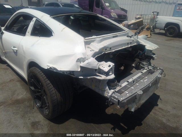 2018 Porsche 911, VIN: WP0AA2A90JS105590