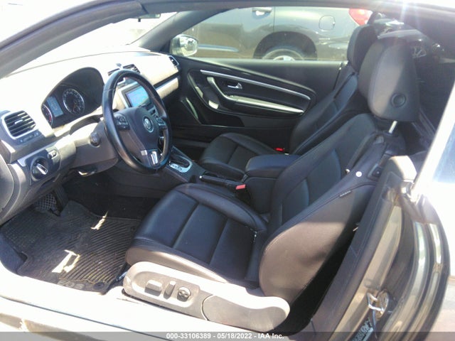 2015 Volkswagen Eos, VIN: WVWBW8AH9FV004585