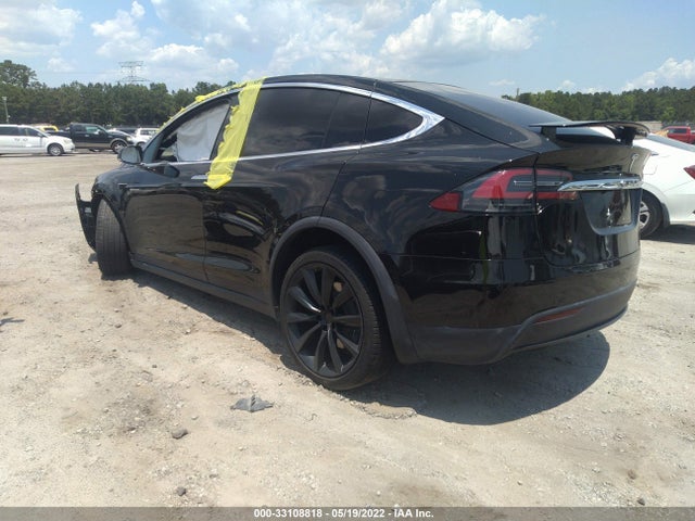 2021 Tesla Model X, VIN: 5YJXCDE29MF324515